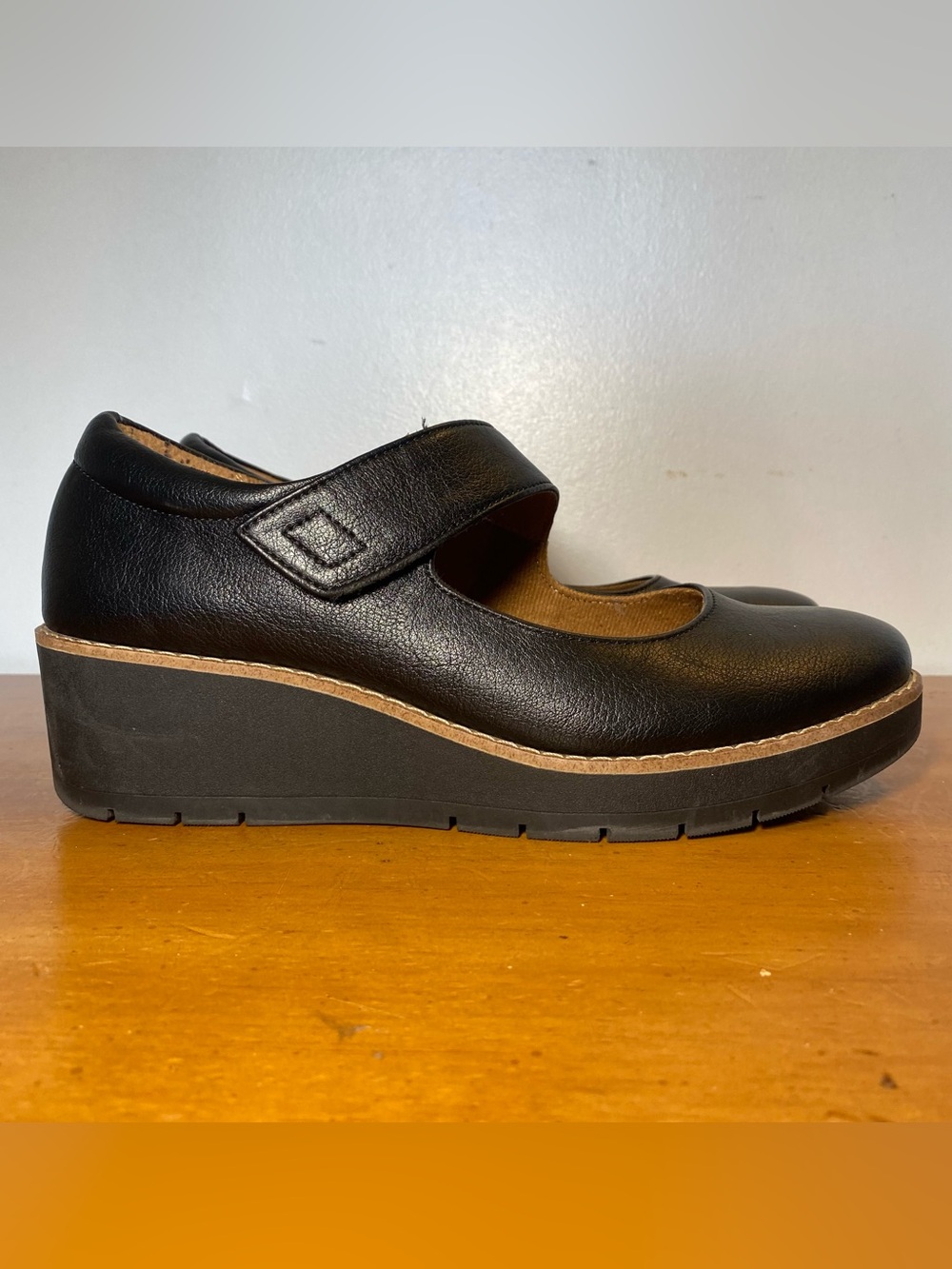 EuroSoft Franlee Women's 9.5 Black Wedge Mary Jane Heels Casual Comfort Shoes